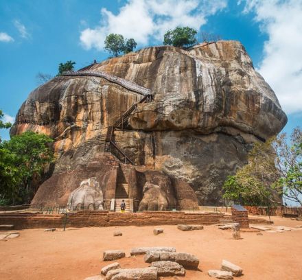 ШРИ ЛАНКА – ЗАВЛАДЯВАЩ РАЙСКИ ОСТРОВ