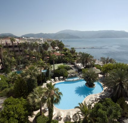 Tropical Beach Hotel