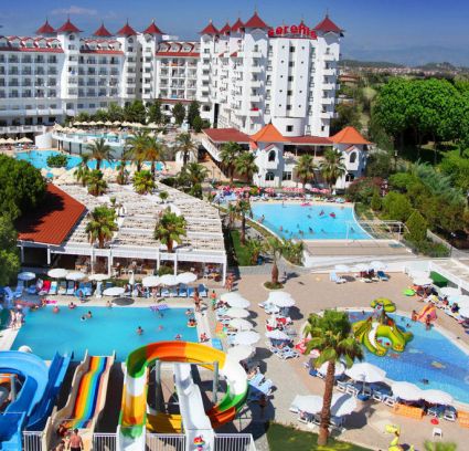 SERENIS HOTEL