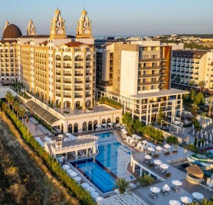 Jadore Deluxe Hotel & Spa