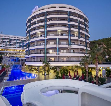 NoxInn Deluxe Hotel