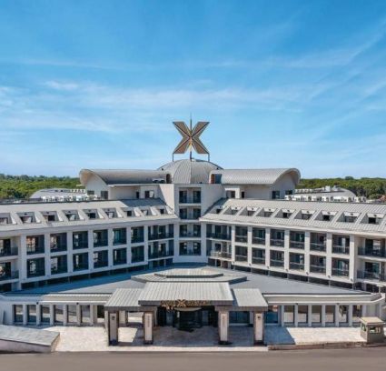 The X Belek