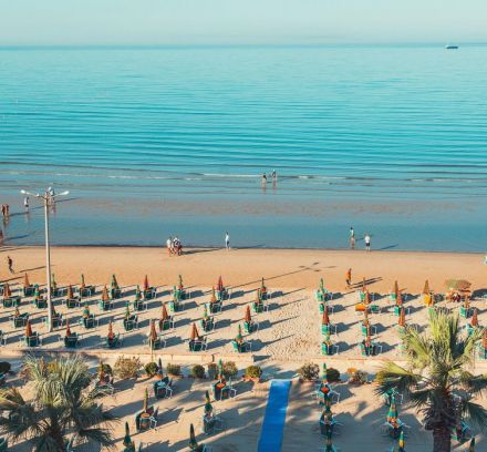 Почивка в АЛБАНИЯ - 7 нощувки на ривиерата на Дуръс, със самолет и обслужване на български език!