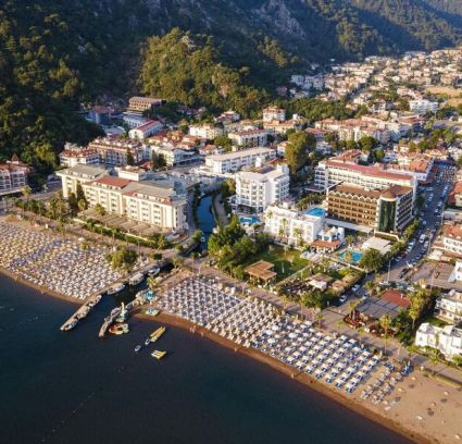 CLUB MUNAMAR BEACH RESORT
