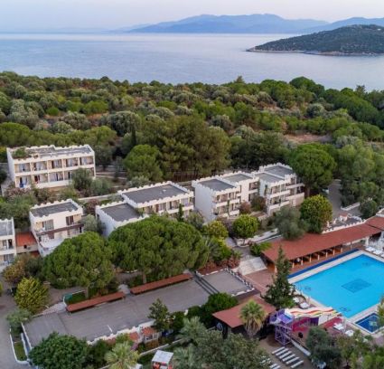 PIGALE BEACH RESORT