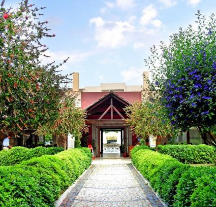 TIANA BEACH RESORT