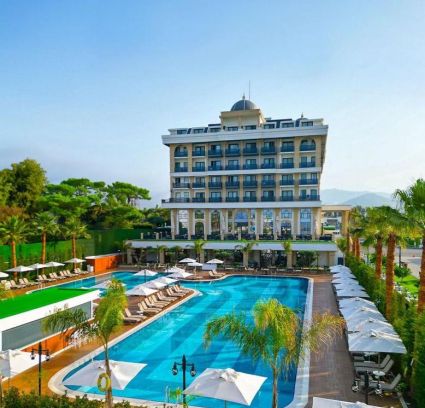 SERENITY QUEEN HOTEL