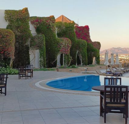 EDEN ROCK NAAMA BAY