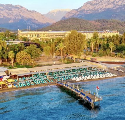 CRYSTAL DE LUXE RESORT & SPA