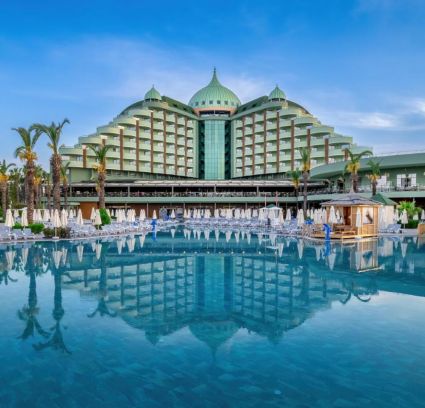 DELPHIN PALACE DELUXE