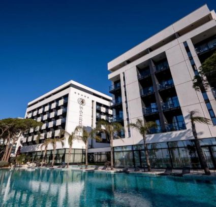 Royal G Max Hotel and SPA