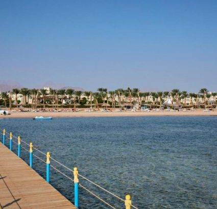 Coral Sea Water World Resort